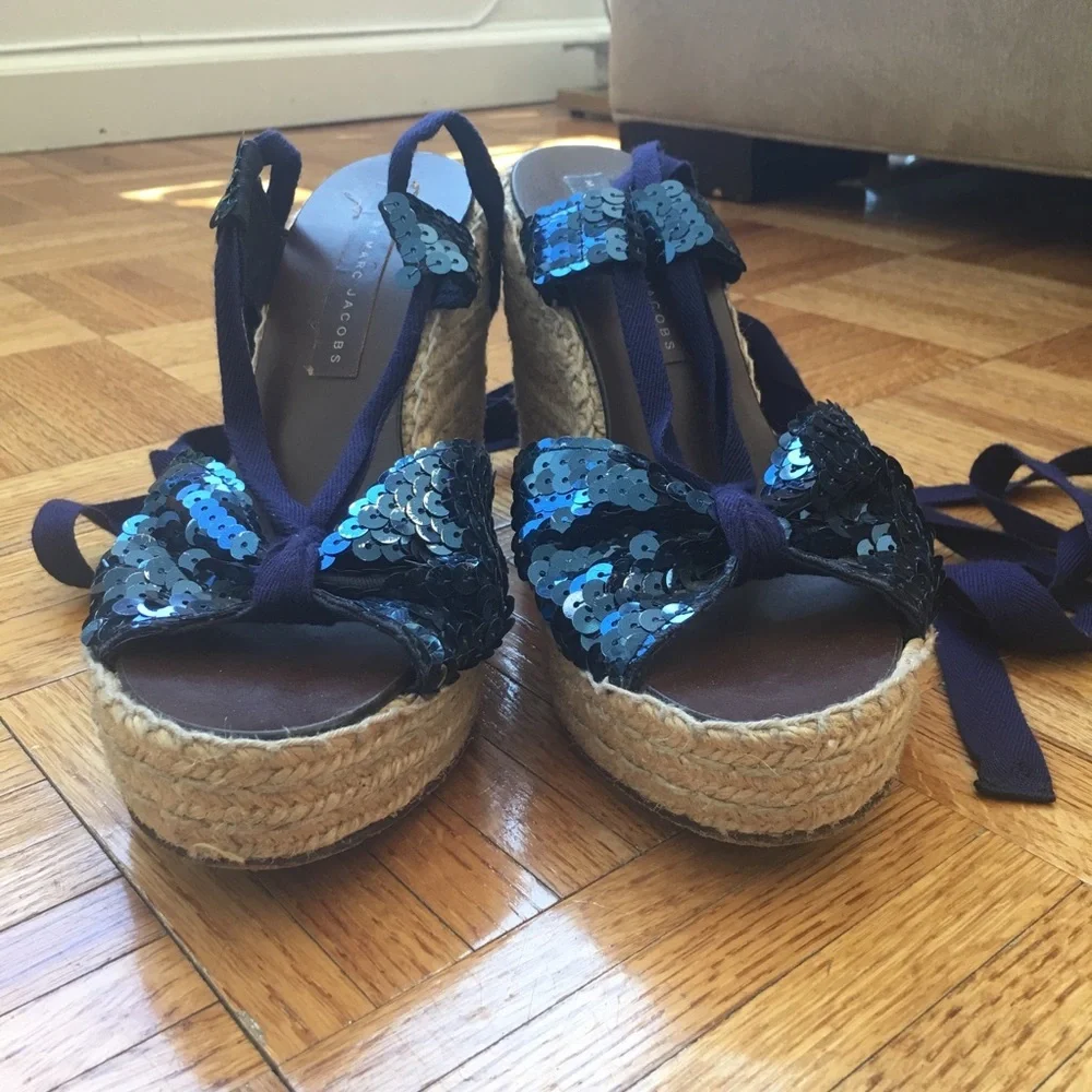 Marc Jacobs sequin wedge blue shoes 8 38 lace up